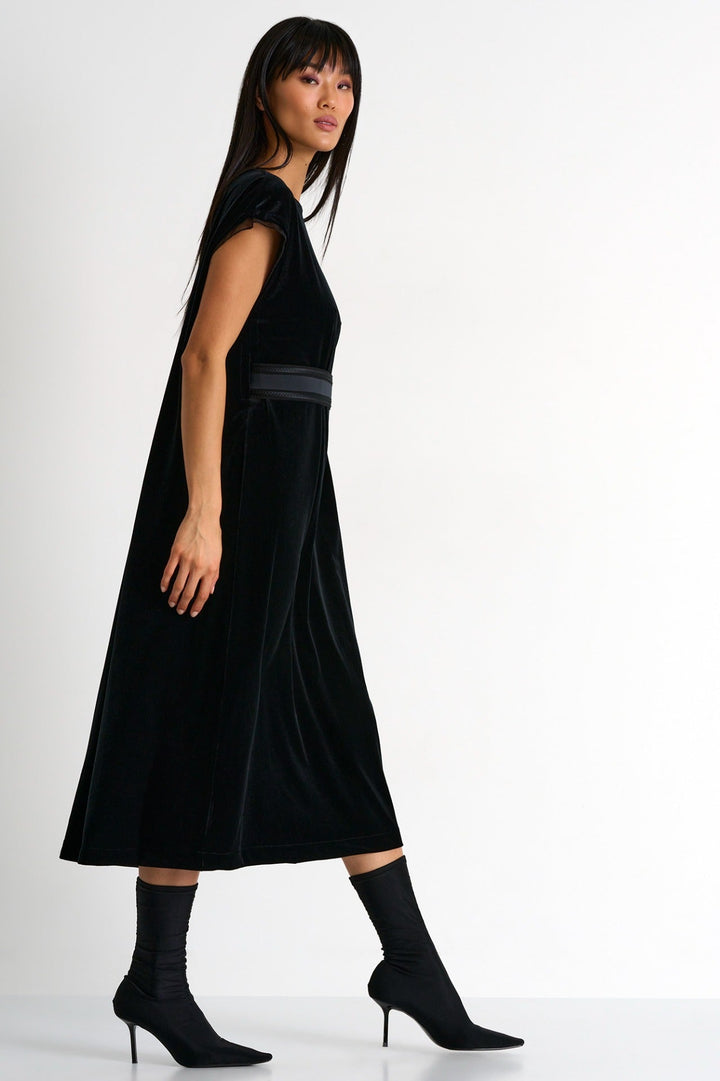 Sleeveless maxi velvet dress - 52388-69-800