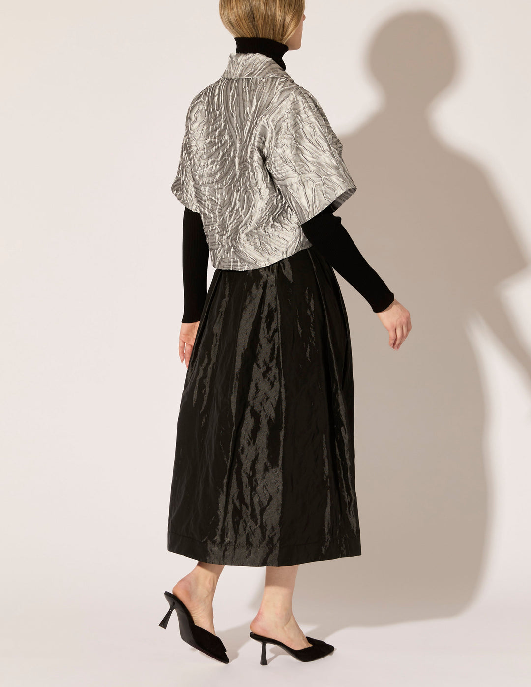 Foliage Relief Jacquard Cropped Jacket - PREORDER