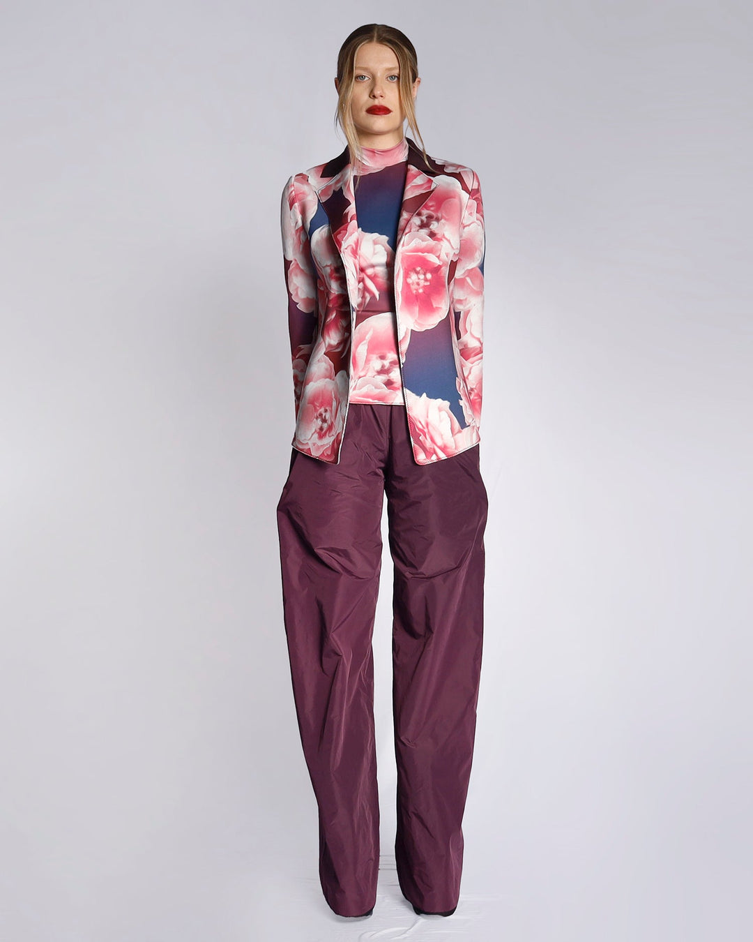 Maison Marie Saint Pierre | Pants | HIDELI | Aubergine | Plum | Gloves | HEZEKI2 | Plum | Top | HONDO | Peonies | Plum | Brooch | HAMELOT3 | Peonies