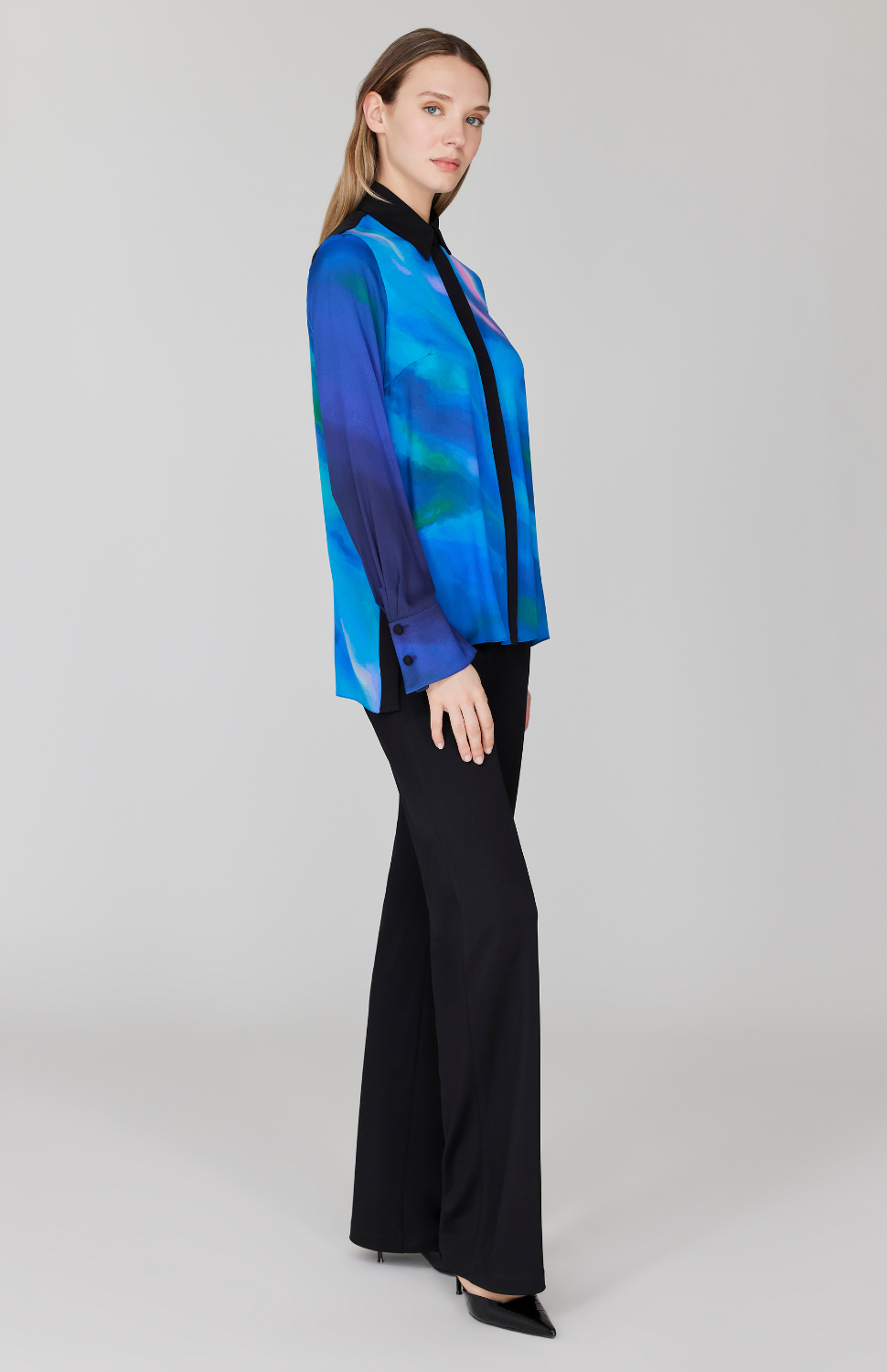 PREORDER Mountainscape Collared Blouse w/ Relaxed Sleeve