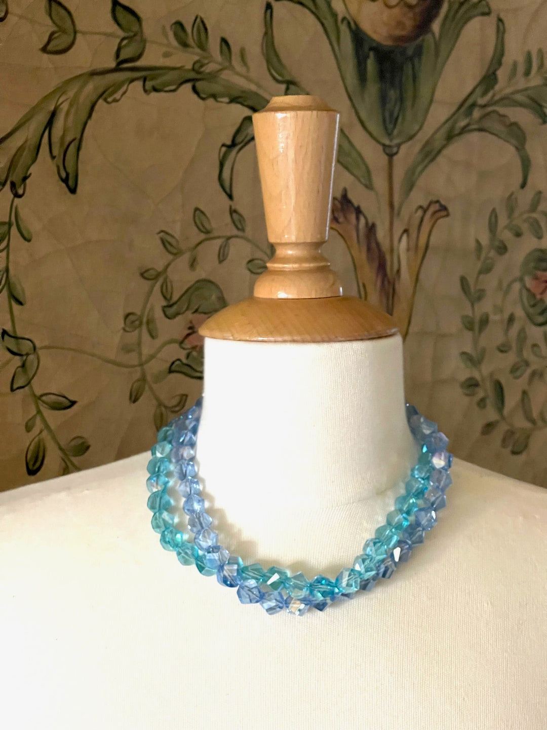 Blue Silce Crystal Beaded Necklace