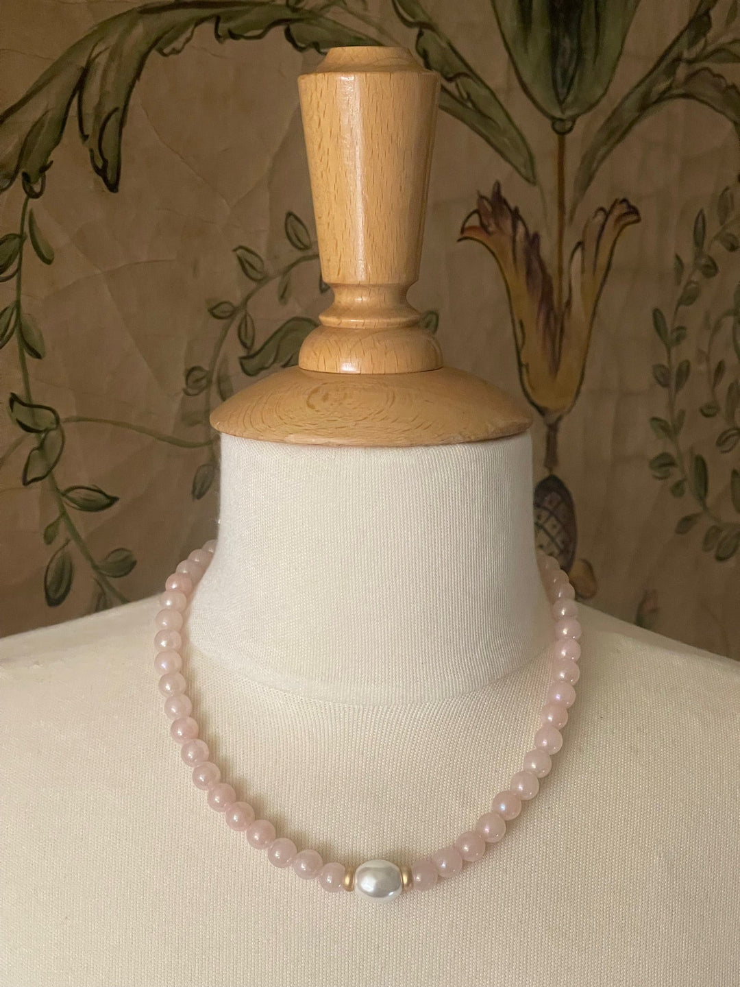 Rose Quartz With MOP Pearl Center and Matte Gold Accents Necklace