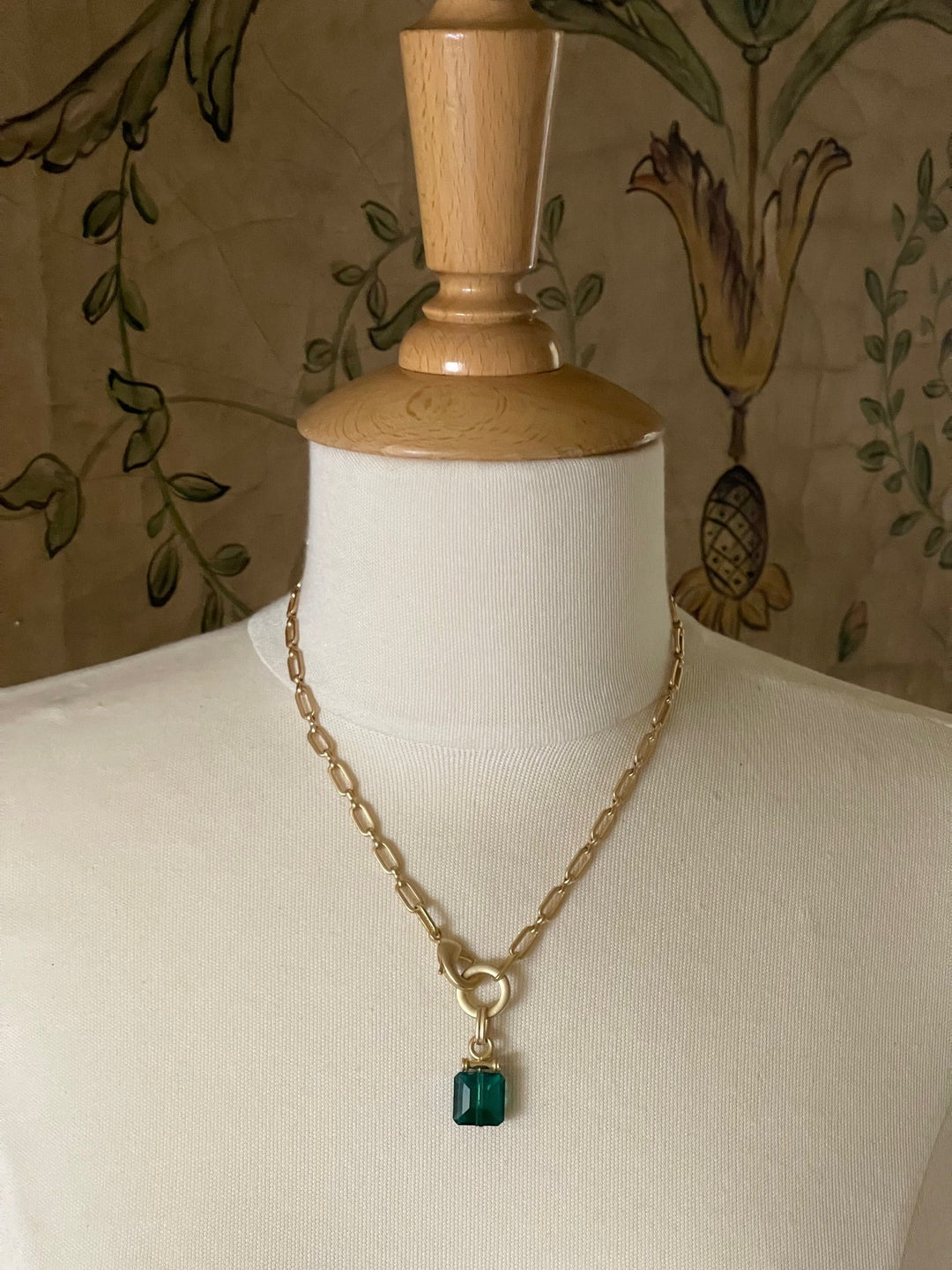 Square Emerald Green Crystal Front Closure Necklace On Matte Gold Chain