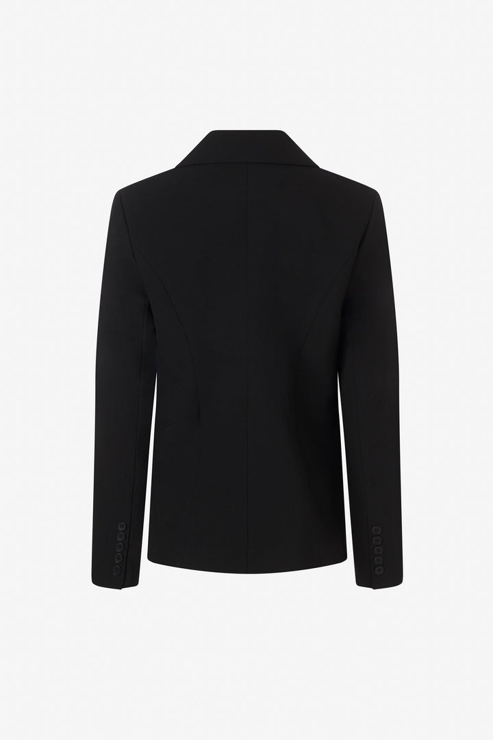 Semi-fitted jacket