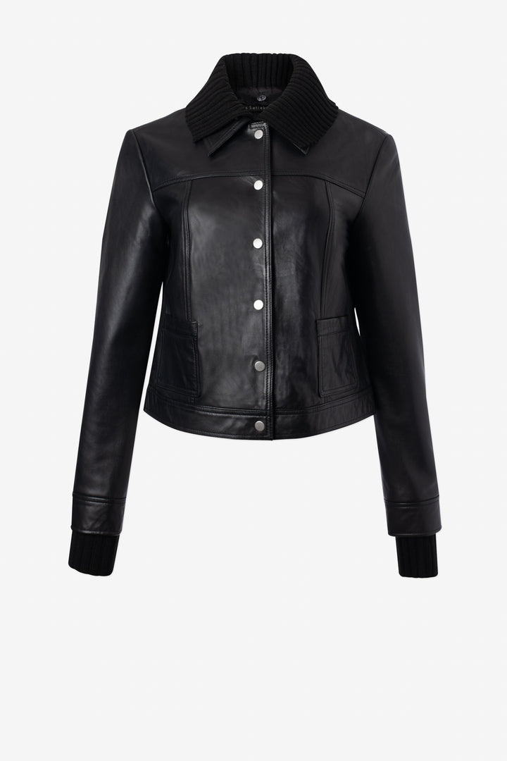 Leather jacket with removable collar and cuffs