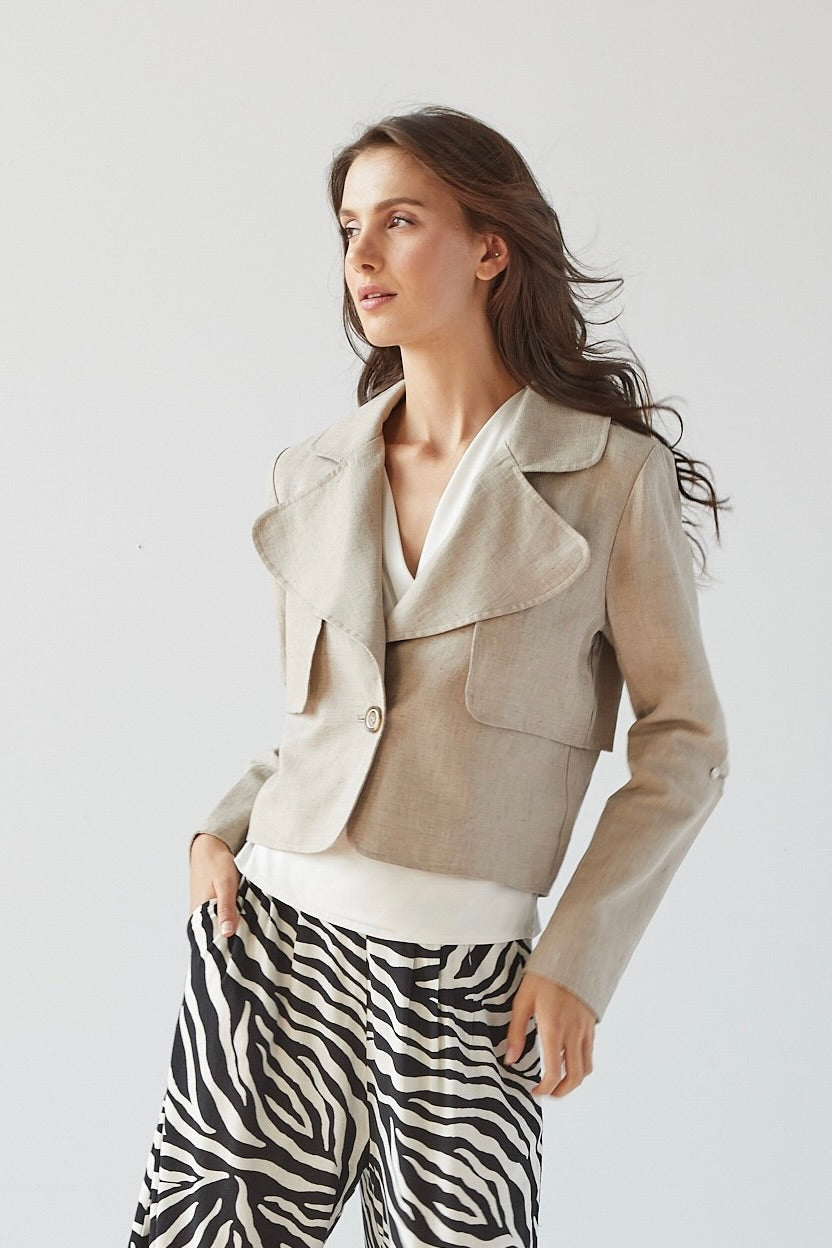 Ninon Linen Blend Jacket w/ Button Closure