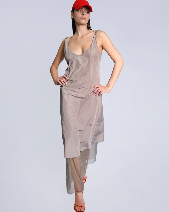 Maison Marie Saint Pierre | Dress | KAROL | Taupe | Smoke | Hat | KATHEL | Red