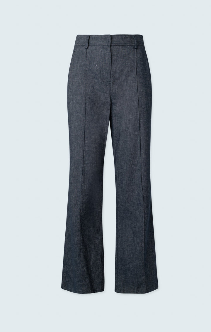 Denim wide leg pant with pintuck