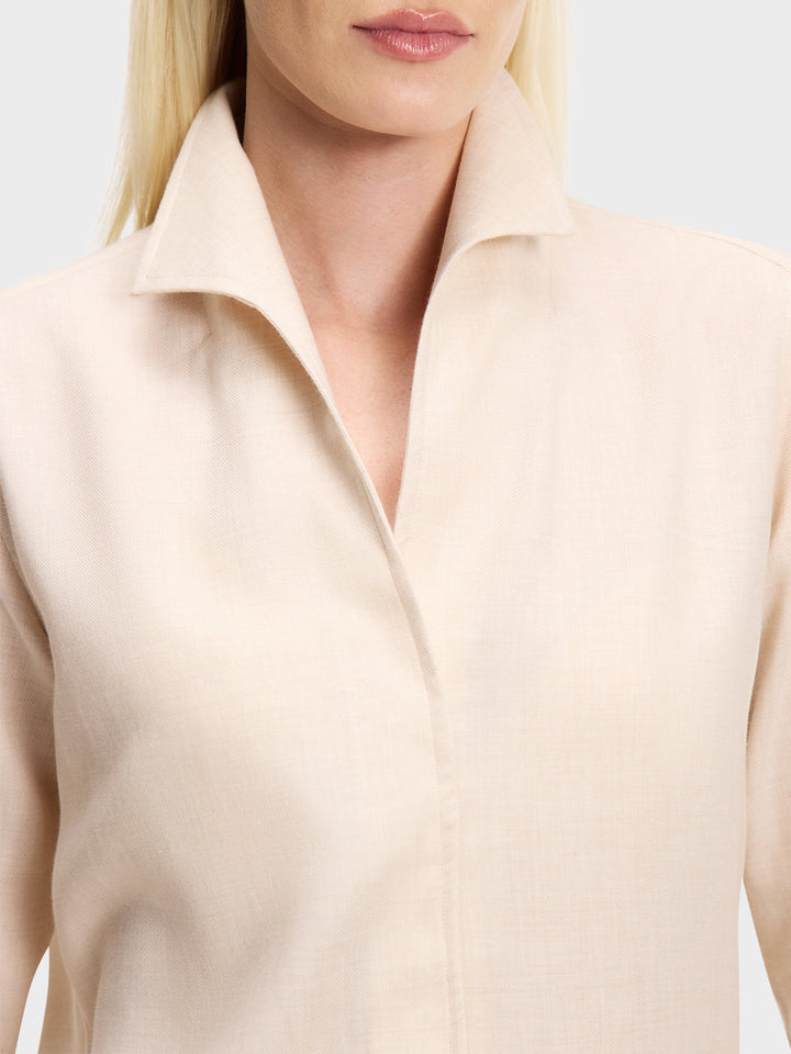 SIGNATURE: GOLDEN GIRL