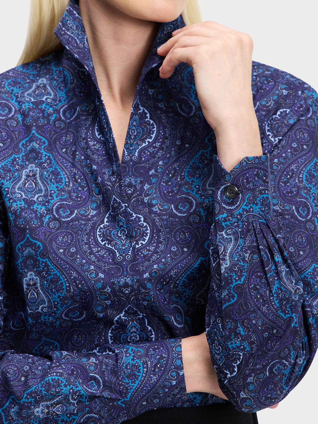 SIGNATURE: INDIGO GIRL