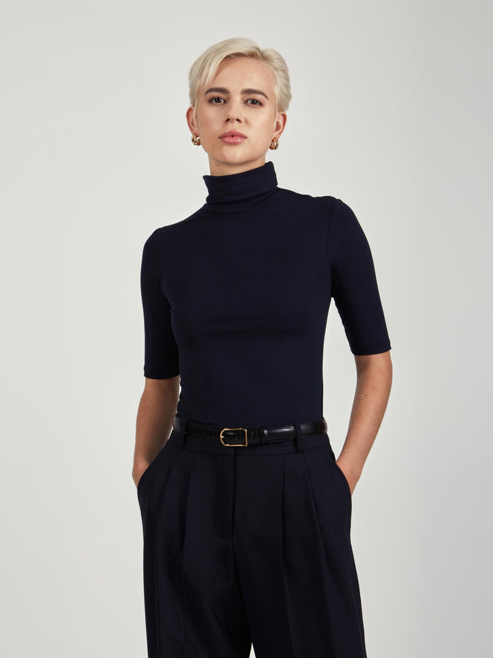 Jersey fitted turtleneck