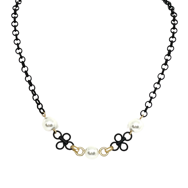 Matte Black Clover And Pearl Chain Necklace