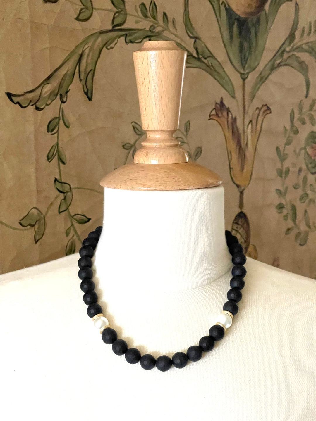 Black Onyx With Pearl Accents Beaded Necklace