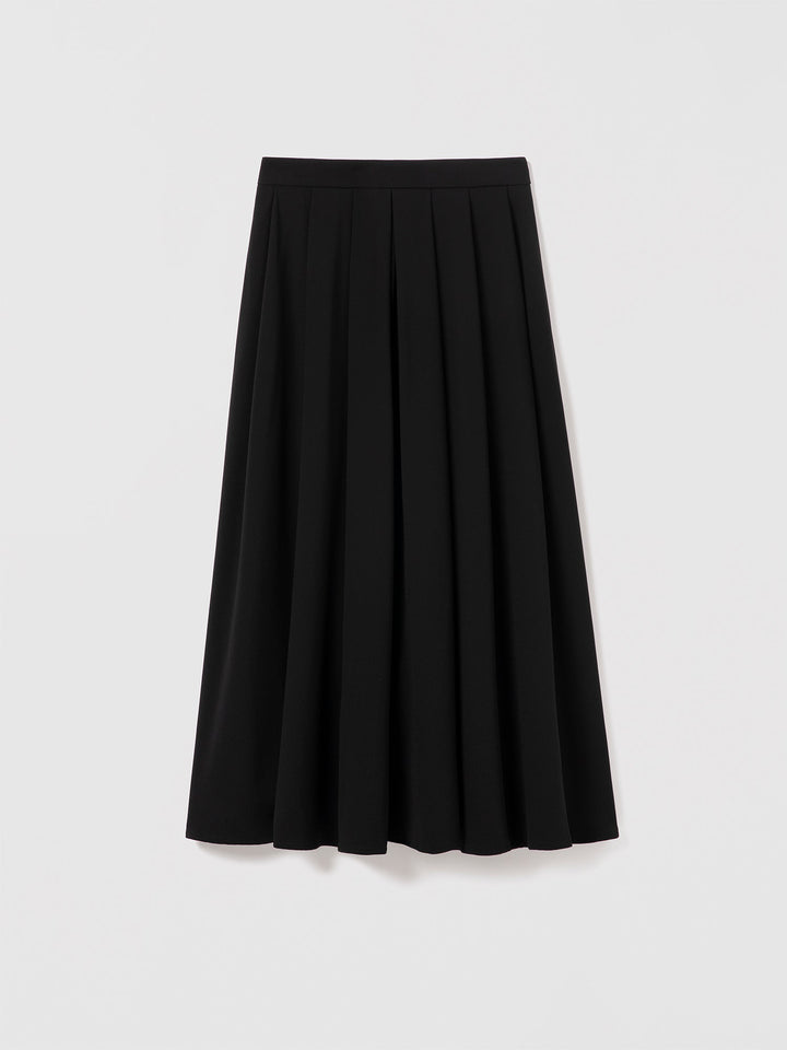 Full pleated skirt