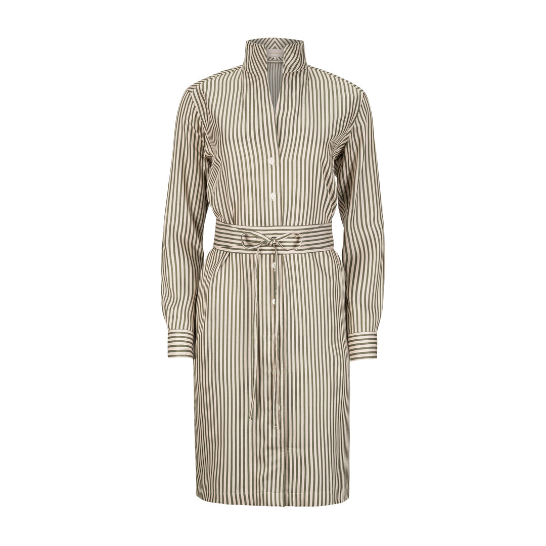 SHIRT DRESS: STRAIGHT UP