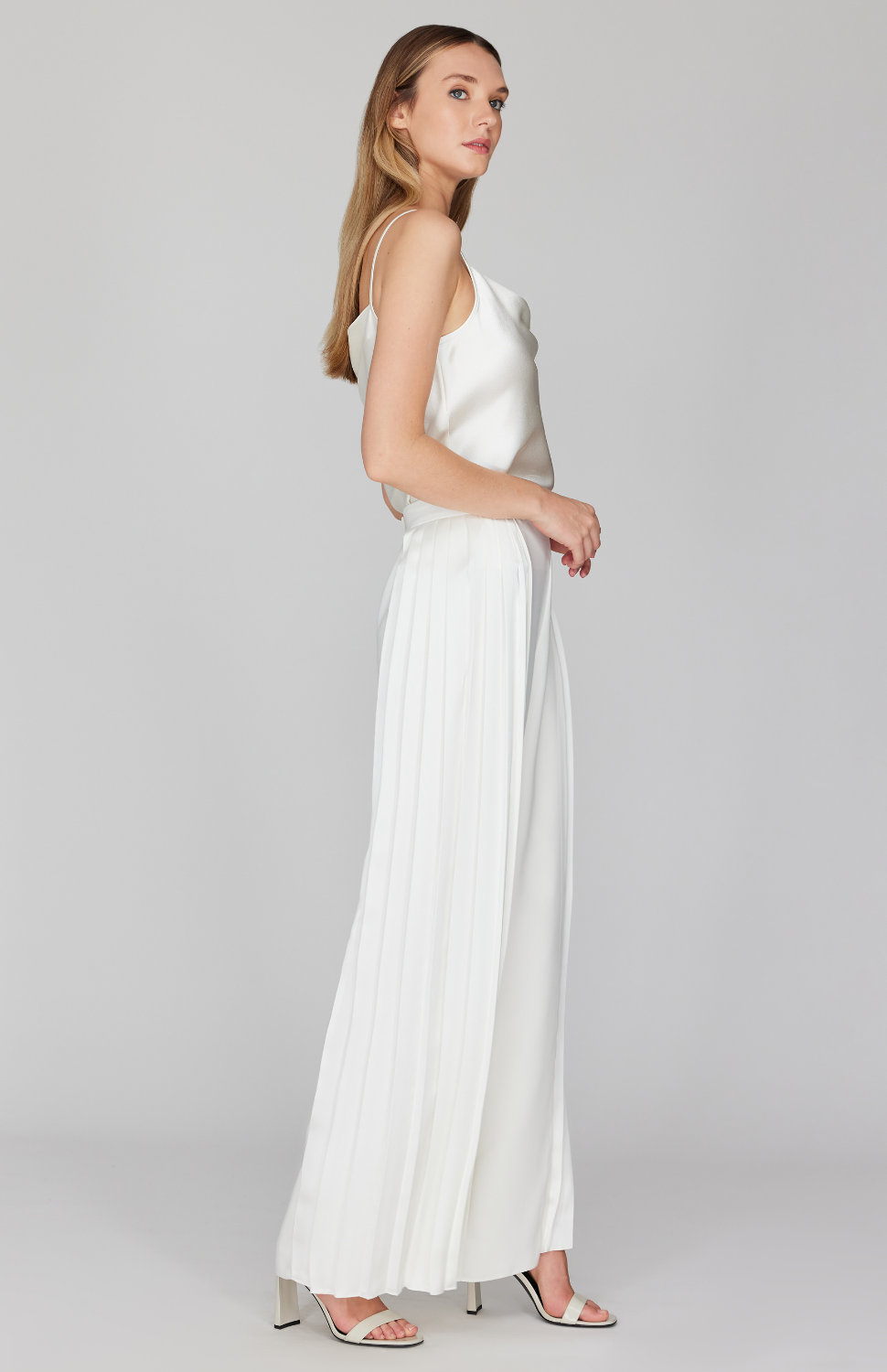 Wide Leg Pant w/ Side Pleat